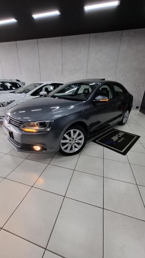 VOLKSWAGEN Jetta 2.0 4P FLEX COMFORTLINE TIPTRONIC AUTOM�TICO, Foto 1