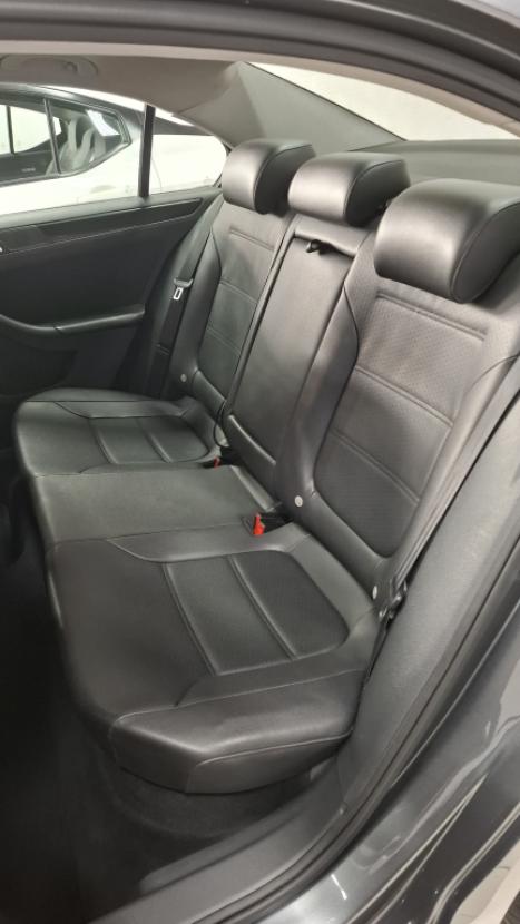 VOLKSWAGEN Jetta 2.0 4P FLEX COMFORTLINE TIPTRONIC AUTOM�TICO, Foto 10