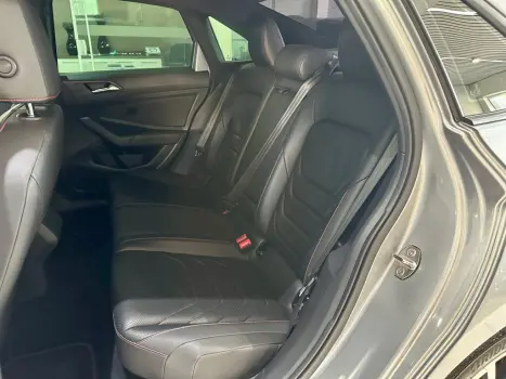 VOLKSWAGEN Jetta 2.0 4P 350 TSI GLI AUTOM�TICO DSG, Foto 18