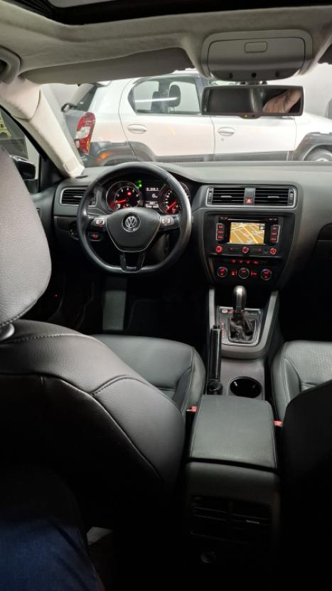 VOLKSWAGEN Jetta 2.0 4P FLEX COMFORTLINE TIPTRONIC AUTOM�TICO, Foto 8