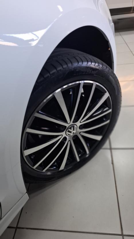 VOLKSWAGEN Jetta 2.0 4P FLEX COMFORTLINE TIPTRONIC AUTOM�TICO, Foto 3