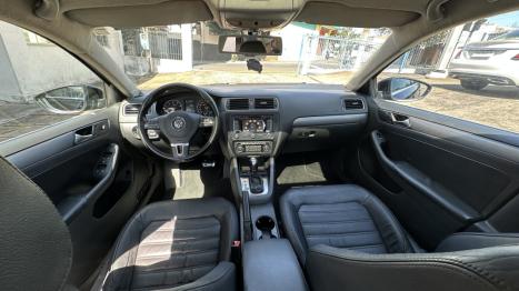 VOLKSWAGEN Jetta 2.0 4P TSI HIGHLINE 211 CV AUTOM�TICO, Foto 8