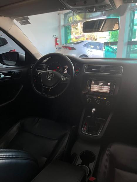 VOLKSWAGEN Jetta 2.0 4P COMFORTLINE TIPTRONIC AUTOM�TICO, Foto 6