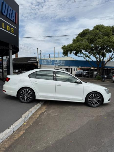 VOLKSWAGEN Jetta 2.0 4P COMFORTLINE TIPTRONIC AUTOM�TICO, Foto 2