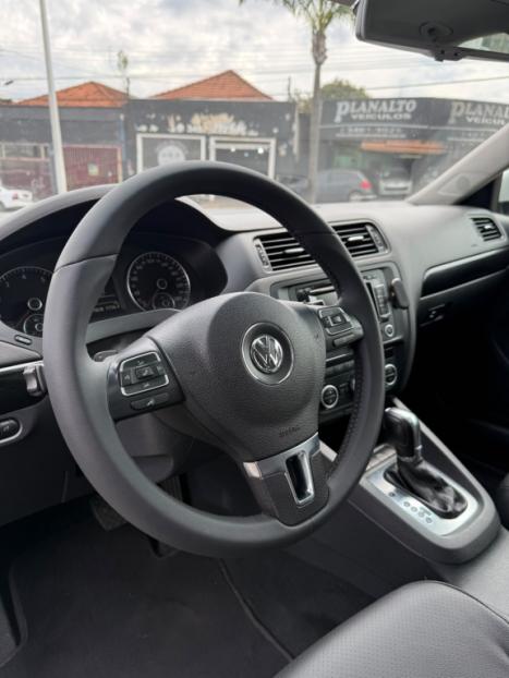 VOLKSWAGEN Jetta 2.0 4P COMFORTLINE TIPTRONIC AUTOM�TICO, Foto 14
