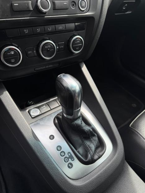 VOLKSWAGEN Jetta 2.0 4P COMFORTLINE TIPTRONIC AUTOM�TICO, Foto 21