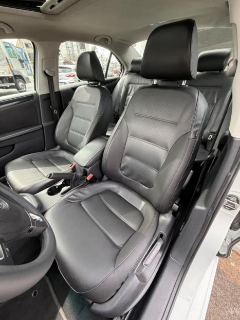 VOLKSWAGEN Jetta 2.0 4P COMFORTLINE TIPTRONIC AUTOM�TICO, Foto 22