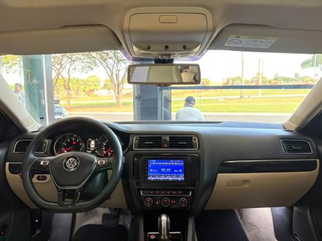 VOLKSWAGEN Jetta 2.0 4P TSI HIGHLINE 211 CV AUTOM�TICO, Foto 12