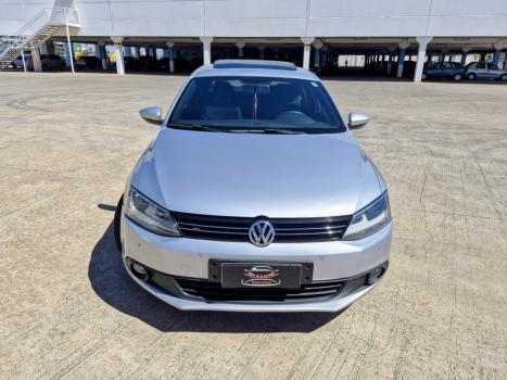 VOLKSWAGEN Jetta 2.0 4P FLEX COMFORTLINE TIPTRONIC AUTOM�TICO, Foto 3