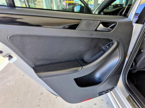 VOLKSWAGEN Jetta 2.0 4P FLEX COMFORTLINE TIPTRONIC AUTOM�TICO, Foto 20