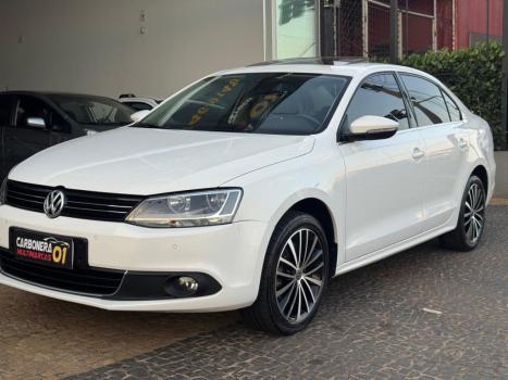 VOLKSWAGEN Jetta 2.0 4P TSI HIGHLINE 200 CV AUTOM�TICO, Foto 2