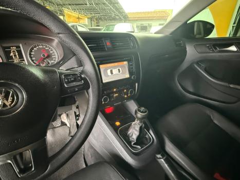 VOLKSWAGEN Jetta 2.0 4P COMFORTLINE FLEX, Foto 11