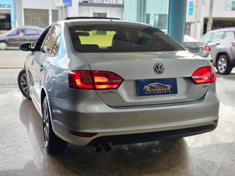 VOLKSWAGEN Jetta 2.0 4P FLEX COMFORTLINE TIPTRONIC AUTOMÁTICO, Foto 3