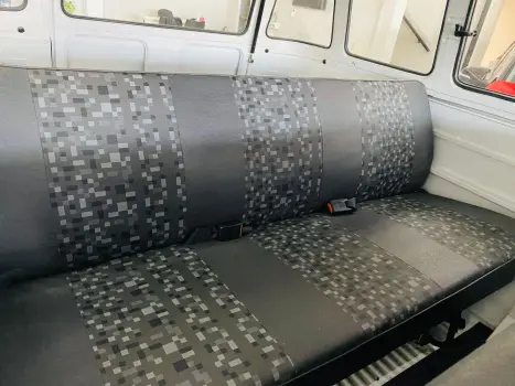 VOLKSWAGEN Kombi 1.6 STD 9 LUGARES, Foto 11 VOLKSWAGEN Kombi 1.6 STD 9 LUGARES, Foto 11