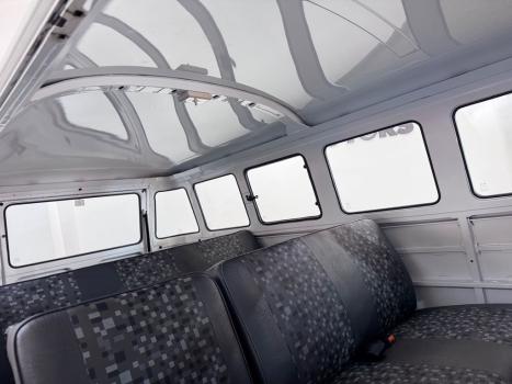 VOLKSWAGEN Kombi 1.6 STD 9 LUGARES, Foto 11