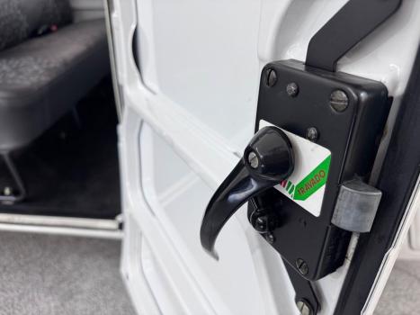 VOLKSWAGEN Kombi 1.6 STD 9 LUGARES, Foto 15