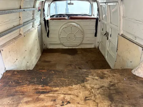 VOLKSWAGEN Kombi Furg�o 1.6, Foto 13