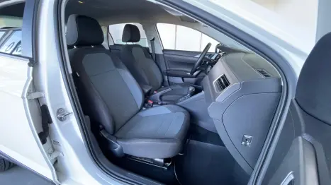 VOLKSWAGEN Nivus 1.0 4P FLEX 200 TSI COMFORTLINE TURBO AUTOMTICO, Foto 6