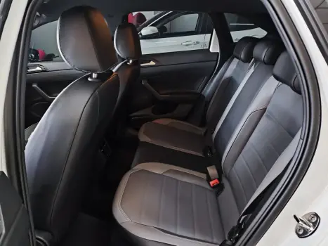 VOLKSWAGEN Nivus 1.0 4P FLEX 200 TSI HIGHLINE TURBO AUTOMTICO, Foto 7