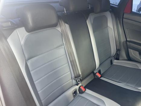 VOLKSWAGEN Nivus 1.0 4P FLEX 200 TSI HIGHLINE TURBO AUTOMTICO, Foto 17
