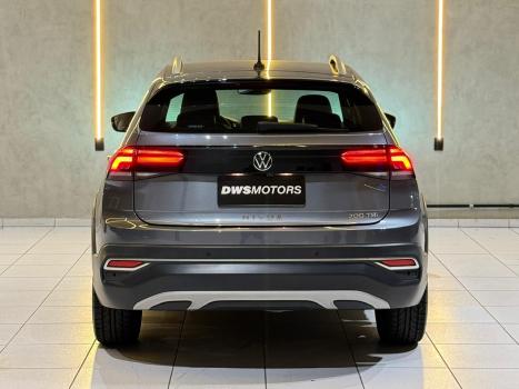 VOLKSWAGEN Nivus 1.0 4P FLEX 200 TSI HIGHLINE TURBO AUTOMÁTICO, Foto 8 VOLKSWAGEN Nivus 1.0 4P FLEX 200 TSI HIGHLINE TURBO AUTOMÁTICO, Foto 8