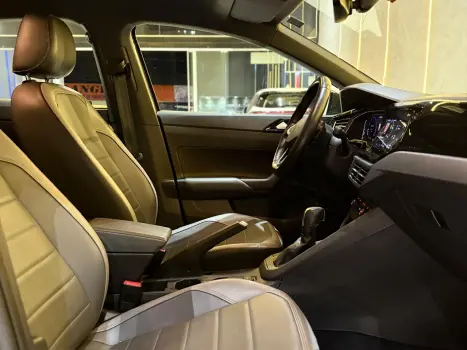 VOLKSWAGEN Nivus 1.0 4P FLEX 200 TSI HIGHLINE TURBO AUTOMÁTICO, Foto 21 VOLKSWAGEN Nivus 1.0 4P FLEX 200 TSI HIGHLINE TURBO AUTOMÁTICO, Foto 21