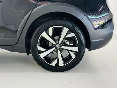 VOLKSWAGEN Nivus 1.0 4P FLEX 200 TSI HIGHLINE TURBO AUTOMÁTICO, Foto 17 VOLKSWAGEN Nivus 1.0 4P FLEX 200 TSI HIGHLINE TURBO AUTOMÁTICO, Foto 17