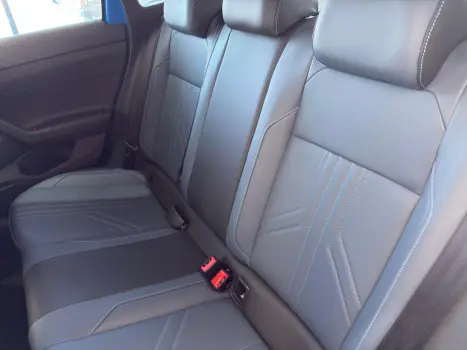 VOLKSWAGEN Nivus 1.0 4P FLEX 200 TSI HIGHLINE TURBO AUTOMTICO, Foto 12