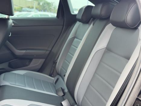 VOLKSWAGEN Nivus 1.0 4P FLEX 200 TSI HIGHLINE TURBO AUTOMTICO, Foto 9