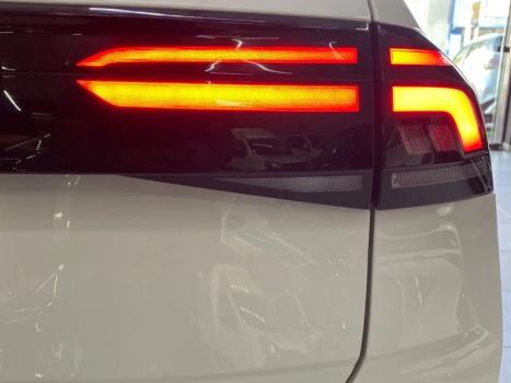 VOLKSWAGEN Nivus 1.0 4P FLEX 200 TSI HIGHLINE TURBO AUTOMTICO, Foto 9