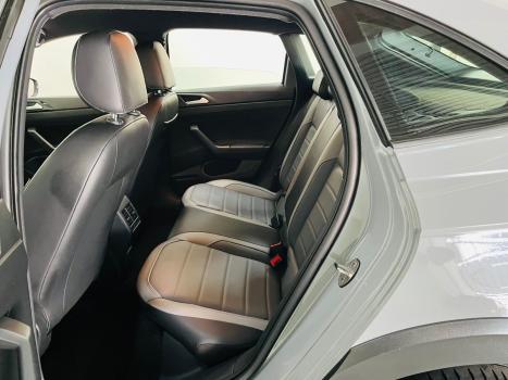 VOLKSWAGEN Nivus 1.0 4P FLEX 200 TSI HIGHLINE TURBO AUTOMTICO, Foto 10