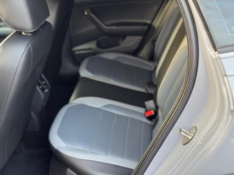 VOLKSWAGEN Nivus 1.0 4P FLEX 200 TSI HIGHLINE TURBO AUTOMTICO, Foto 12