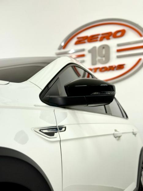 VOLKSWAGEN Nivus 1.0 4P FLEX 200 TSI HIGHLINE TURBO AUTOMÁTICO, Foto 6 VOLKSWAGEN Nivus 1.0 4P FLEX 200 TSI HIGHLINE TURBO AUTOMÁTICO, Foto 6