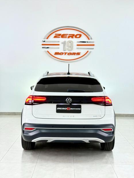 VOLKSWAGEN Nivus 1.0 4P FLEX 200 TSI HIGHLINE TURBO AUTOMÁTICO, Foto 8 VOLKSWAGEN Nivus 1.0 4P FLEX 200 TSI HIGHLINE TURBO AUTOMÁTICO, Foto 8