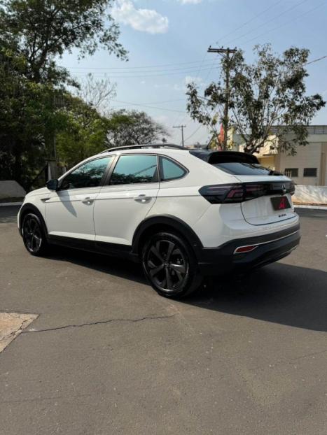 VOLKSWAGEN Nivus 1.0 4P FLEX 200 TSI HIGHLINE TURBO AUTOMTICO, Foto 2