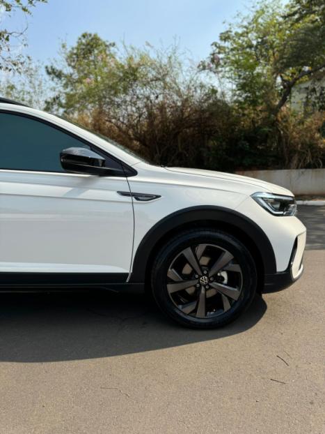 VOLKSWAGEN Nivus 1.0 4P FLEX 200 TSI HIGHLINE TURBO AUTOMTICO, Foto 11