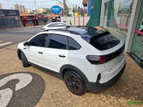 VOLKSWAGEN Nivus 1.0 4P FLEX 200 TSI HIGHLINE TURBO AUTOMTICO, Foto 14