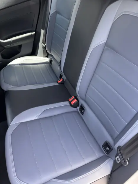 VOLKSWAGEN Nivus 1.0 4P FLEX 200 TSI HIGHLINE TURBO AUTOMTICO, Foto 4