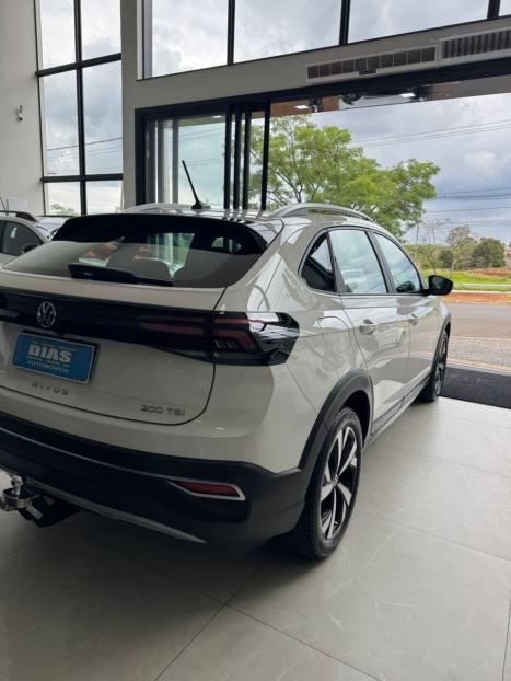 VOLKSWAGEN Nivus 1.0 4P FLEX 200 TSI HIGHLINE TURBO AUTOMTICO, Foto 5