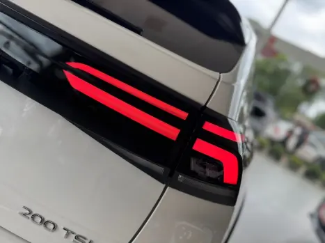 VOLKSWAGEN Nivus 1.0 4P FLEX 200 TSI HIGHLINE TURBO AUTOMTICO, Foto 8