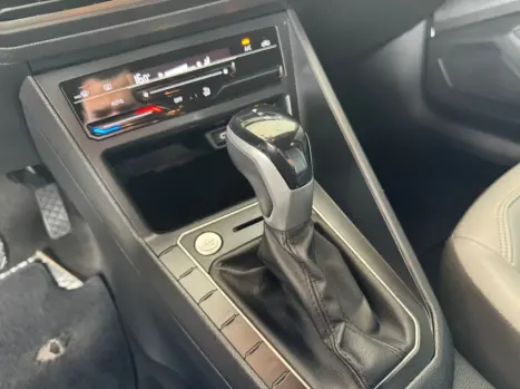 VOLKSWAGEN Nivus 1.0 4P FLEX 200 TSI HIGHLINE TURBO AUTOMTICO, Foto 17