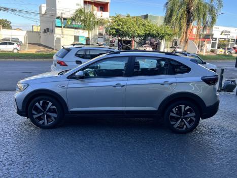 VOLKSWAGEN Nivus 1.0 4P FLEX 200 TSI COMFORTLINE TURBO AUTOMTICO, Foto 5