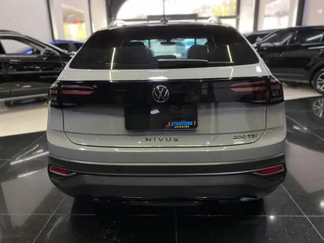 VOLKSWAGEN Nivus 1.0 4P FLEX 200 TSI HIGHLINE TURBO AUTOM�TICO, Foto 6