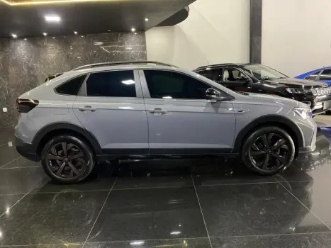 VOLKSWAGEN Nivus 1.0 4P FLEX 200 TSI HIGHLINE TURBO AUTOM�TICO, Foto 9