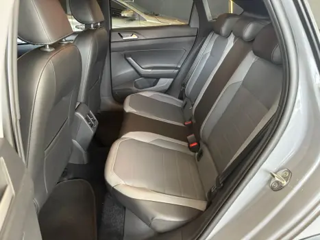 VOLKSWAGEN Nivus 1.0 4P FLEX 200 TSI HIGHLINE TURBO AUTOMTICO, Foto 16