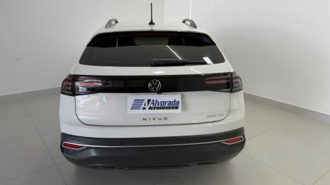 VOLKSWAGEN Nivus 1.0 4P FLEX 200 TSI COMFORTLINE TURBO AUTOMTICO, Foto 10
