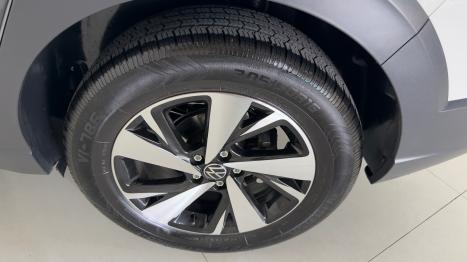 VOLKSWAGEN Nivus 1.0 4P FLEX 200 TSI COMFORTLINE TURBO AUTOMTICO, Foto 14