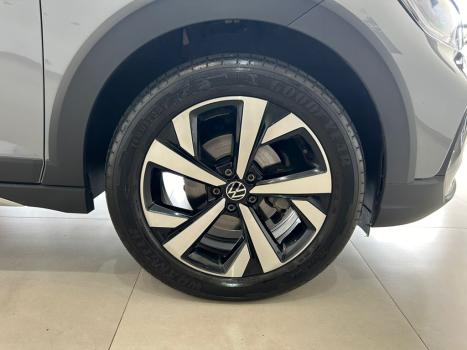 VOLKSWAGEN Nivus 1.0 4P FLEX 200 TSI HIGHLINE TURBO AUTOM�TICO, Foto 17
