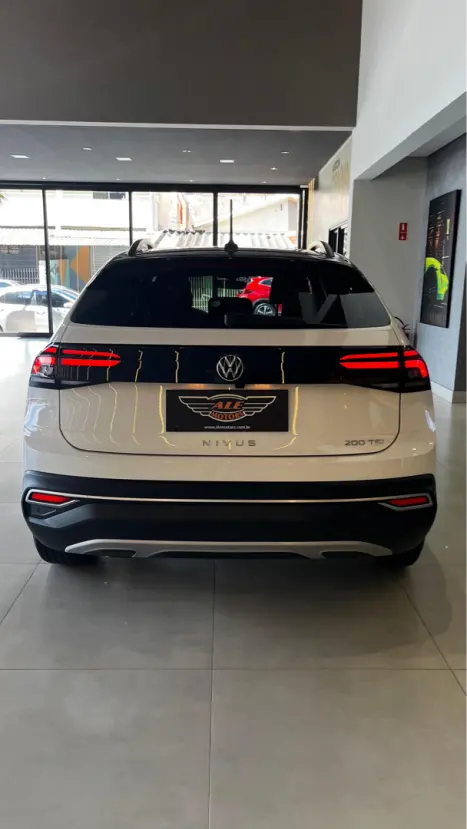 VOLKSWAGEN Nivus 1.0 4P FLEX 200 TSI HIGHLINE TURBO AUTOM�TICO, Foto 8