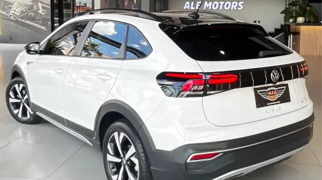 VOLKSWAGEN Nivus 1.0 4P FLEX 200 TSI HIGHLINE TURBO AUTOM�TICO, Foto 15